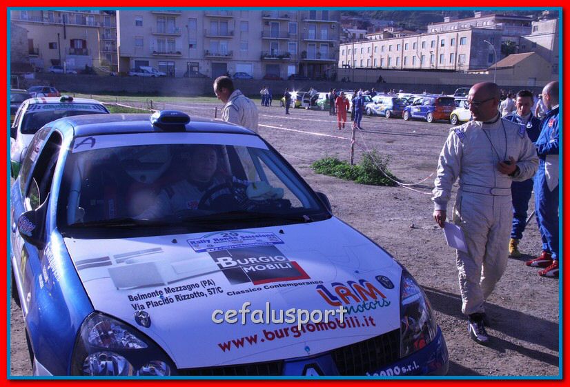 121111 rally 234_tn.jpg